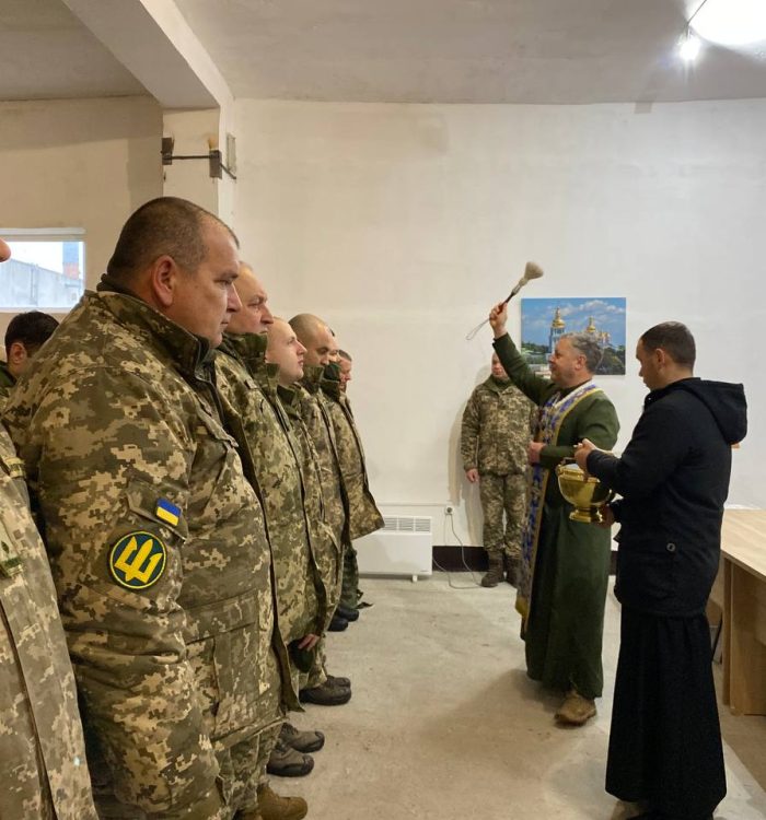 На Одещині капелан привітав військовослужбовців з нагоди 30-ої річниці створення ЗСУ