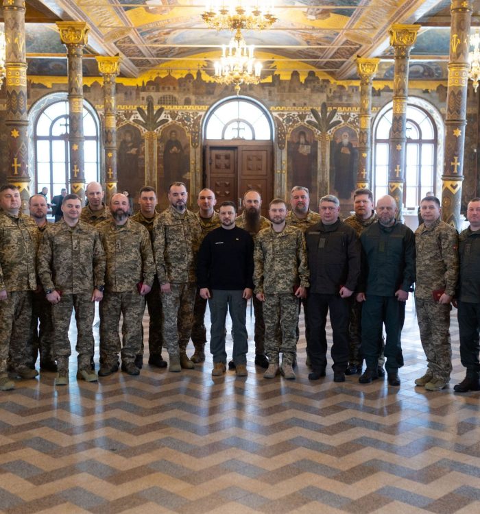 Капелани – це герої, адже підтримують стійкість духу наших захисників – Глава держави