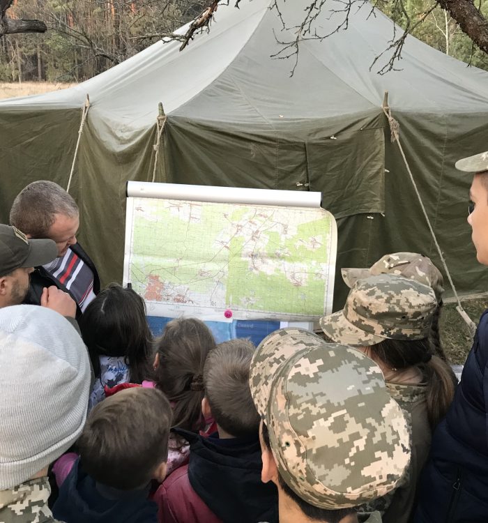 Військовий капелан став співорганізатором дитячого мандрівного табору на Хмельниччині
