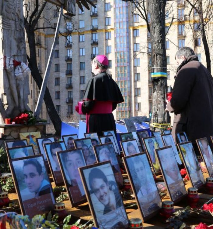 Апостольський Нунцій вшанував пам’ять героїв Небесної сотні