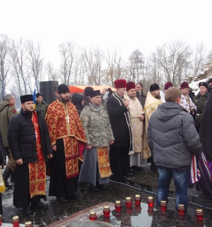 Священики Чернігівщини взяли участь у поминальних заходах у Крутах