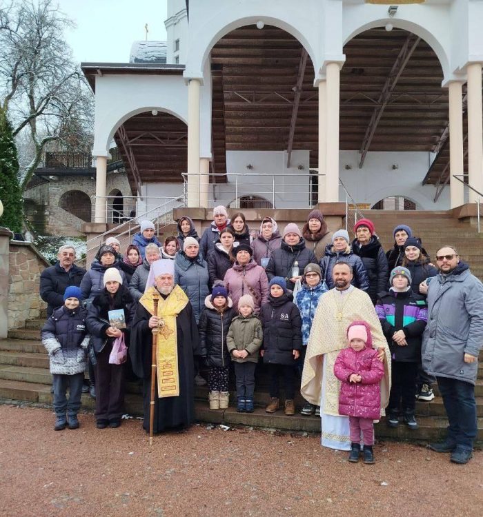 Родини загиблих військовослужбовців Шепетівщини здійснили поїздку до Зарваниці