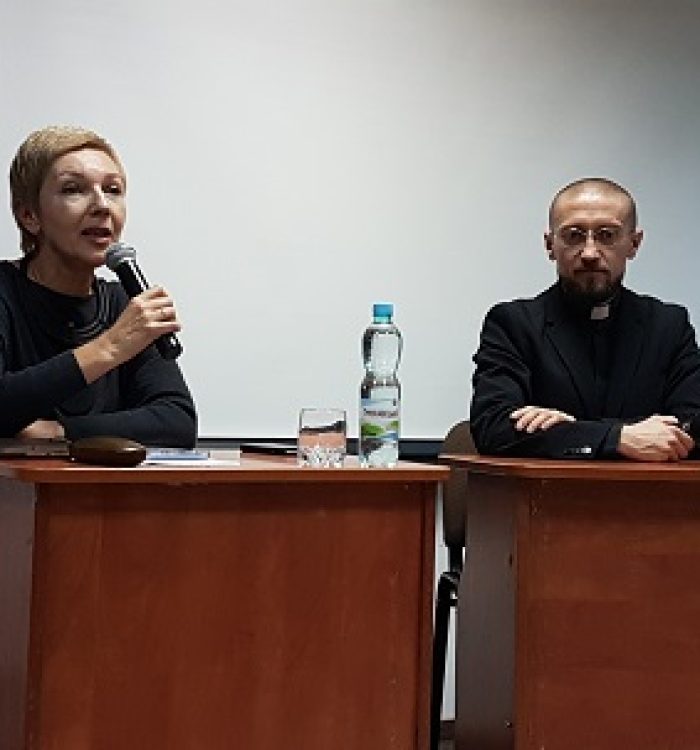 “Нам є куди повертатися!”. Презентація книги військового капелана о. Андрія Зелінського у Києві