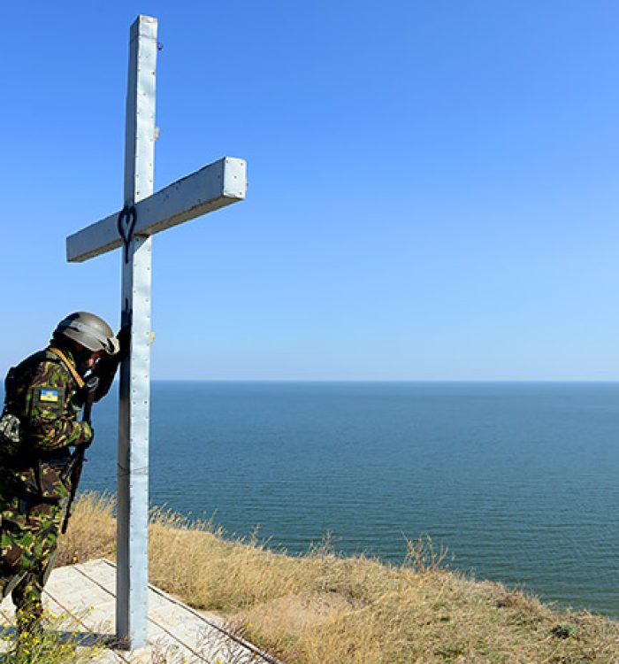 Міноборони розпочало створення капеланської служби у Збройних Силах України