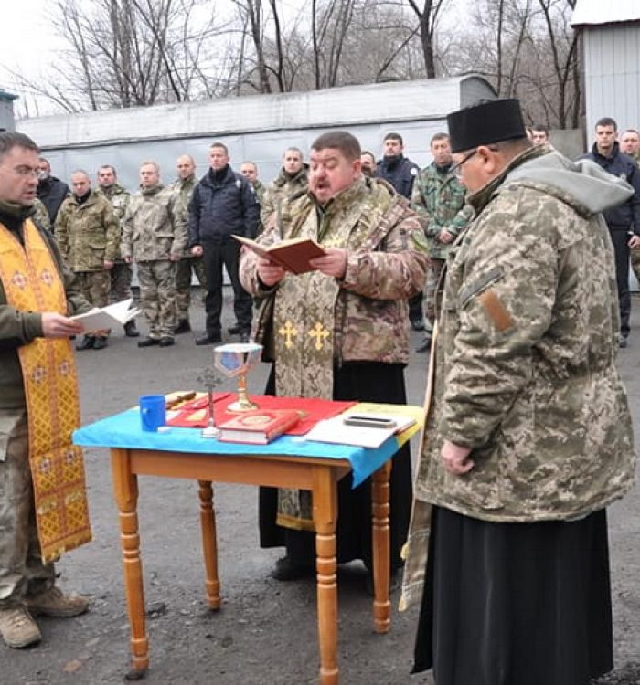 Капелани Тернопільсько-Зборівської архиєпархії проводять духовну місію для військових на сході України