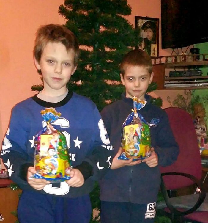 За сприяння капеланів діти військовослужбовців, які виконують завдання в АТО, отримали новорічні подарунки