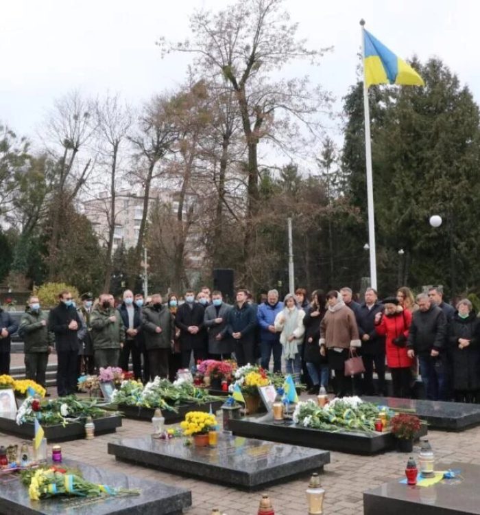 У День Гідності та Свободи у Львові відбулася поминальна молитва за Героїв України