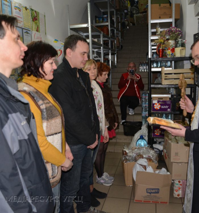 Секретар Синоду Єпископів УГКЦ з великодніми дарами відвідав Київський центральний військовий госпіталь
