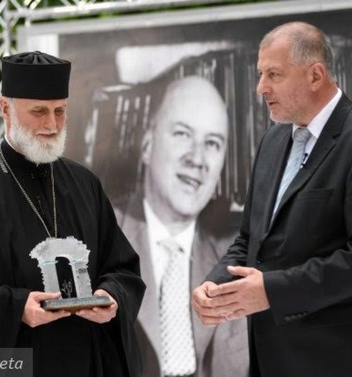 “Немає іншого закінчення війни, ніж мир”, – владика Борис (Ґудзяк) під час отримання нагороди Яна Новака-Єзьоранського