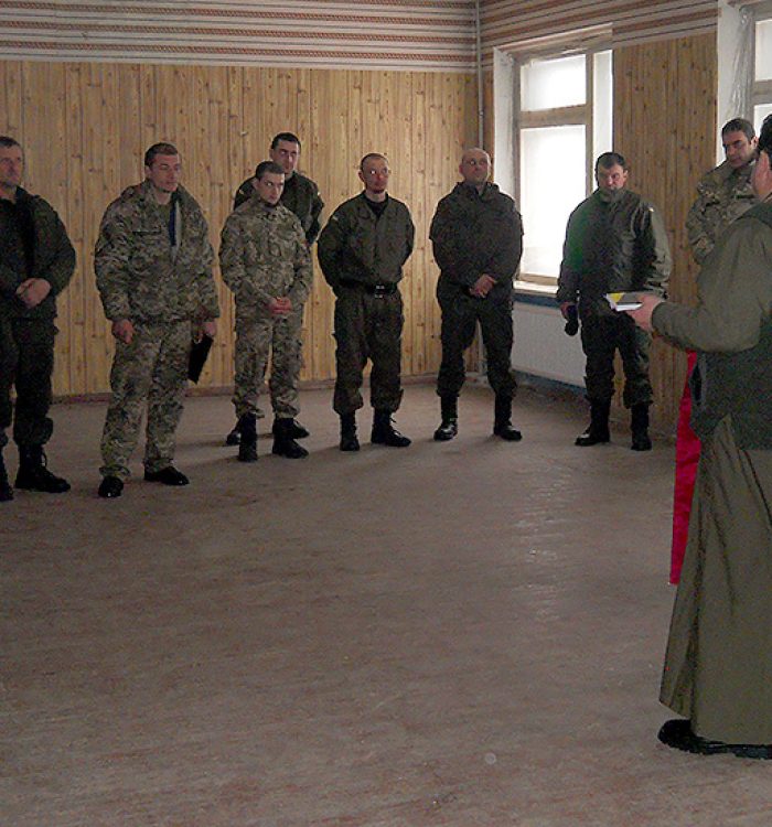 Гвардійців Слов’янська привітали зі Старим Новим роком тернопільські волонтери