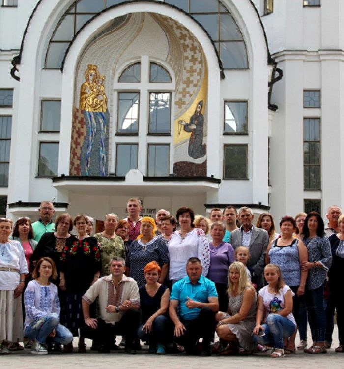 У Зарваниці відбулася Всеукраїнська проща родин Героїв Небесної сотні