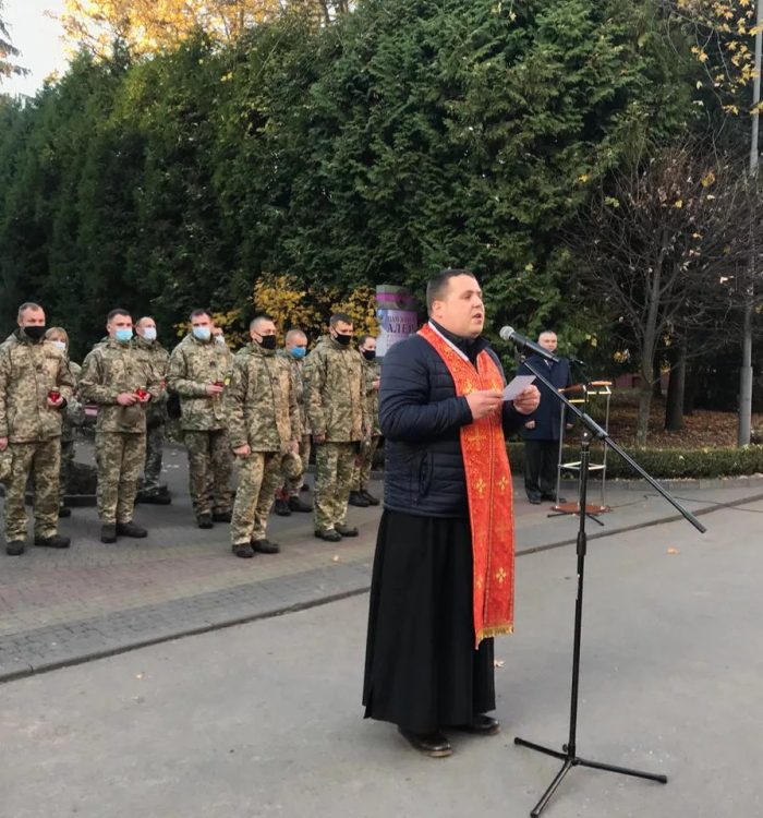 У Національній академії сухопутних військ вшанували пам’ять загиблих старшин і сержантів