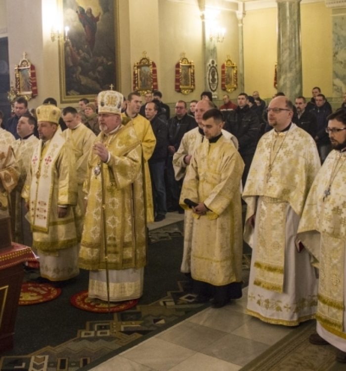 Божественну Літургію з військовослужбовцями та їхніми родинами молилися в катедральному храмі у Стрию