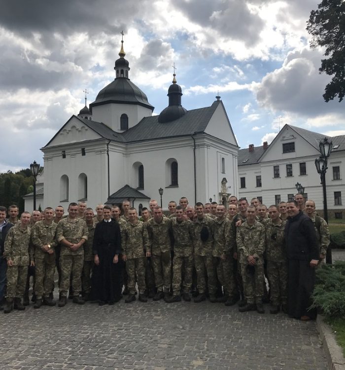 Паломницька поїздка майбутніх офіцерів