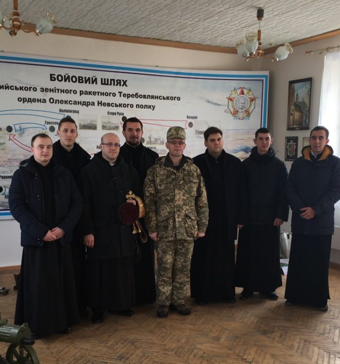 Хресна дорога з військовими зенітно-ракетного полку у Стрию