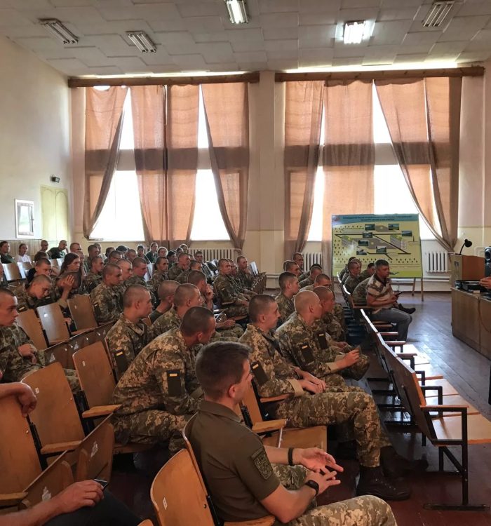 Капелан зустрівся з першокурсниками Національної академії сухопутних військ мені гетьмана Петра Сагайдачного