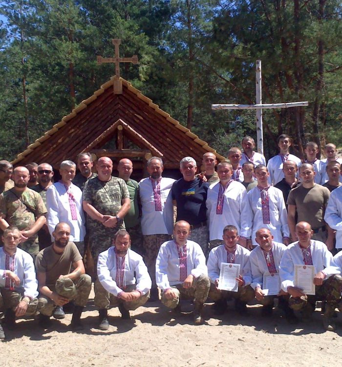 Священик УГКЦ побудував та освятив у зоні АТО каплицю блаж. Омеляна Ковча
