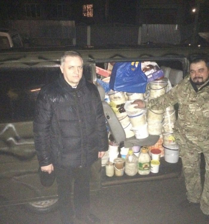 Парафіяни Тернопільщини передали бійцям АТО понад 60 тисяч вареників