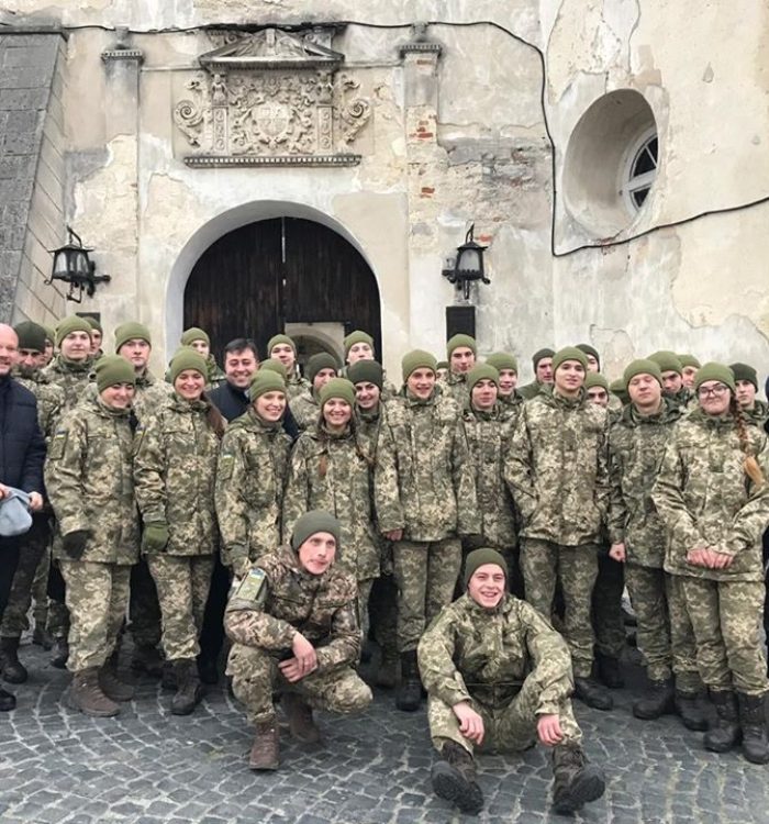 Капелани та курсанти здійснили екскурсію замками Львівщини