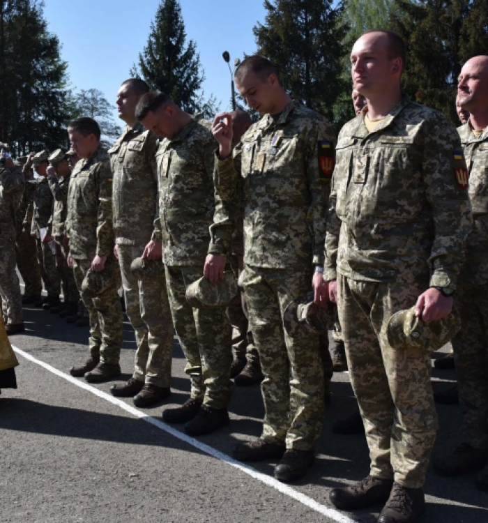 Майже сотня військових отримала звання “молодший лейтенант”