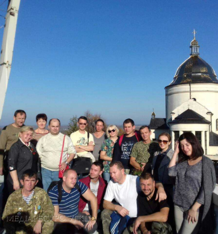 Колишні воїни АТО та їхні дружини пройшли реабілітацію у монастирі