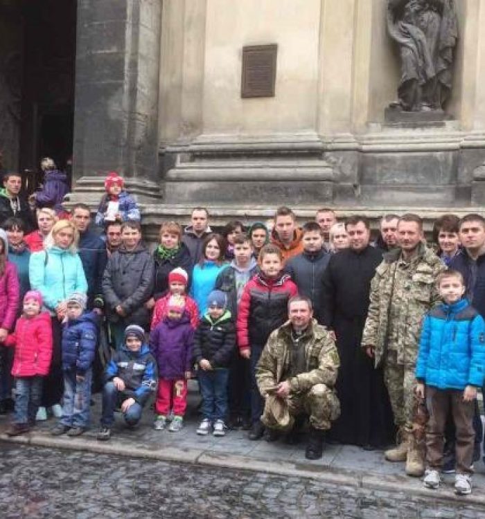 Учасники АТО з сім’ями відвідали Гарнізонний храм у Львові