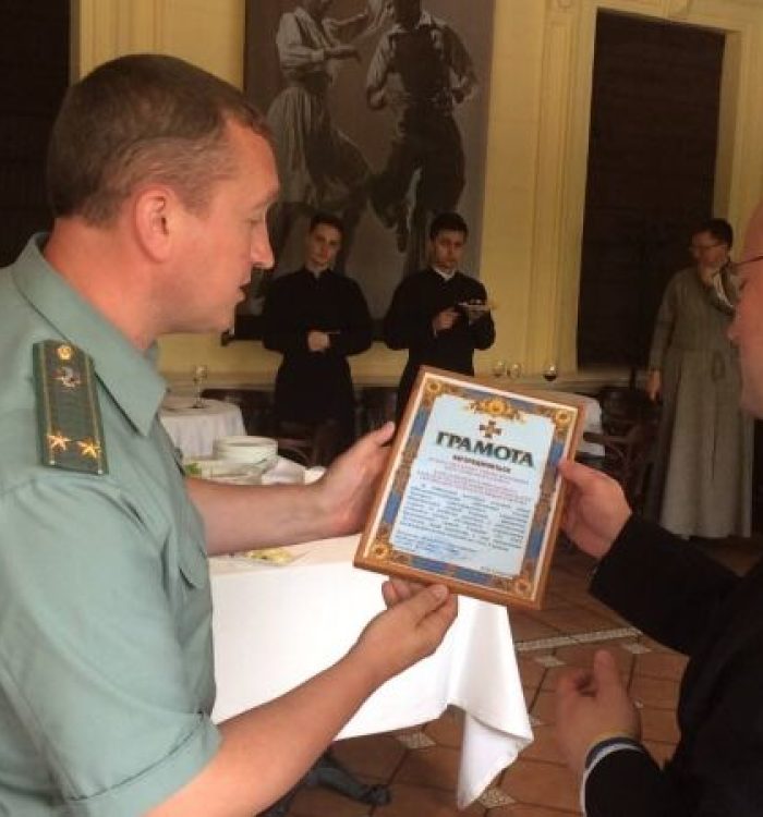 Душпастирів Гарнізонного храму нагороджено грамотою НГУ