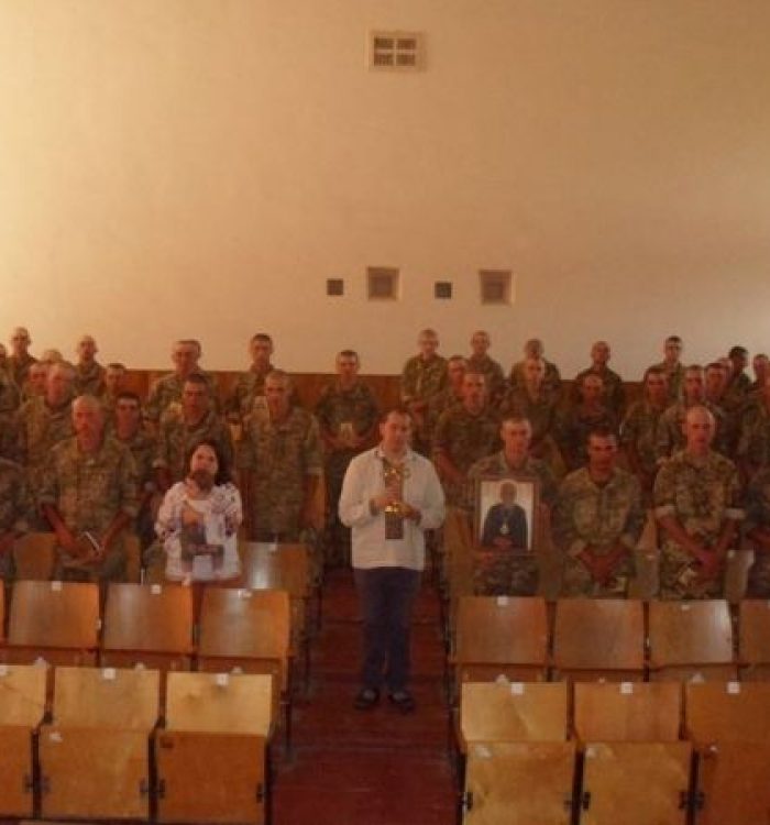 На Яворівському полігоні військовослужбовці приступили до мощей свщмч. Василя Величковського