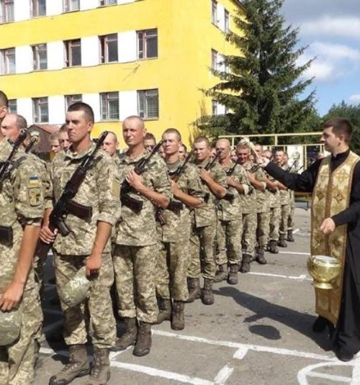Майже 240 військовослужбовців склали військову присягу на вірність українському народові