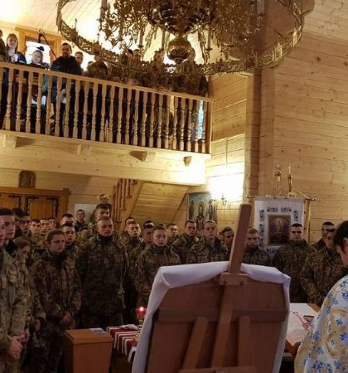 З нагоди Дня Збройних Сил України у НАСВ вшанували новітніх Героїв