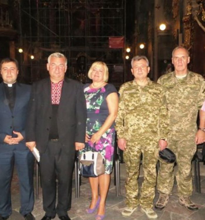 Заступник міністра оборони подякував капеланам Гарнізонного храму Львова за допомогу війську