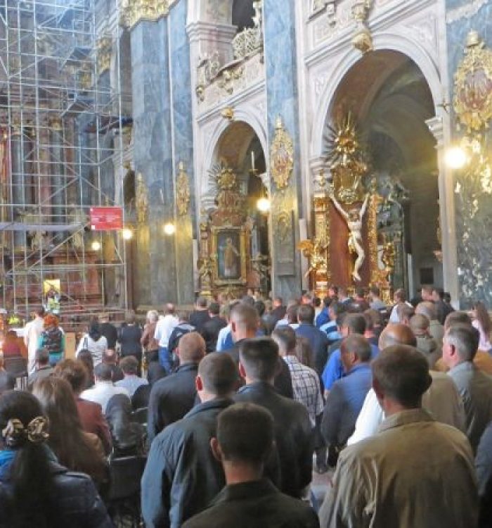 У Гарнізонному храмі заупокійною молитвою вшанували пам’ять військових, які загинули під Зеленопіллям