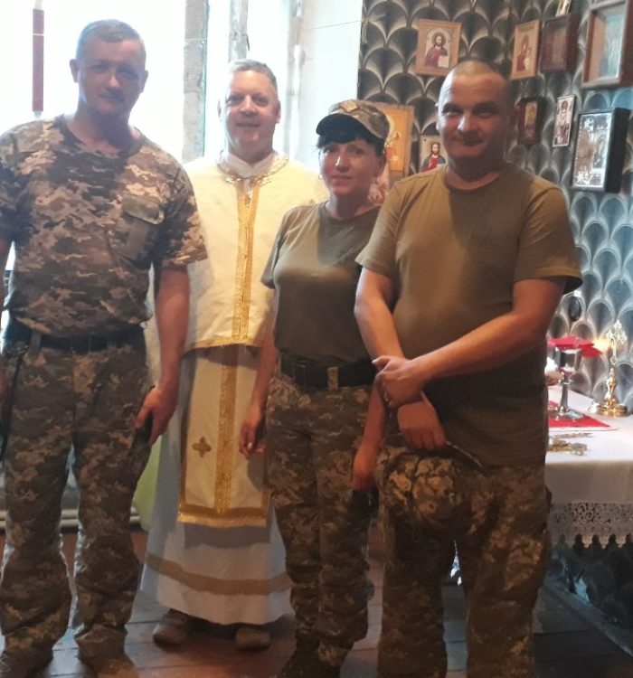 У день Вознесіння Господнього капелан відвідав воїнів на фронті
