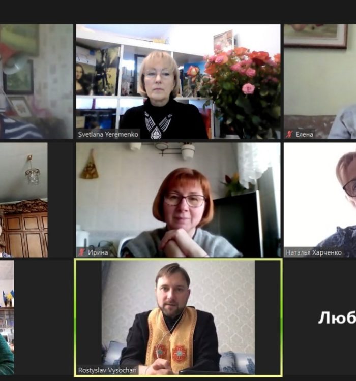 У Києві члени родин військовослужбовців взяли участь у спільній онлайн-молитві