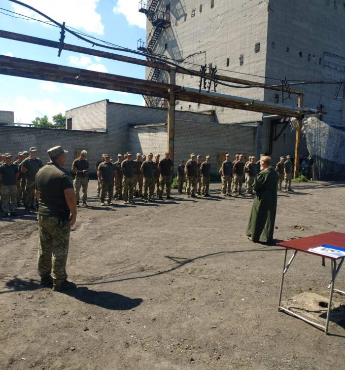 Капелан привітав військовослужбовців 64-го окремого гарматного артилерійського дивізіону з річницею створення військової частини