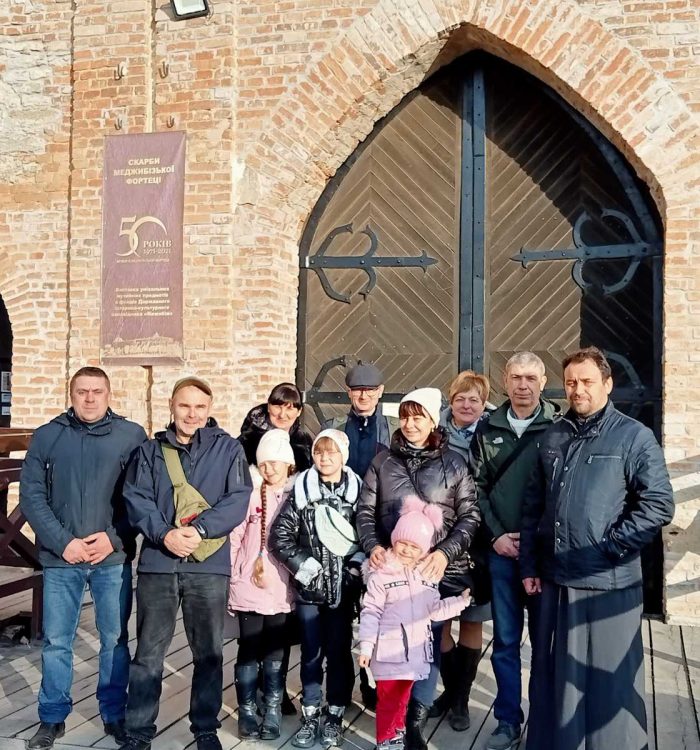 Родини ветеранів з Хмельницького у супроводі духівника взяли участь у виїзному семінарі